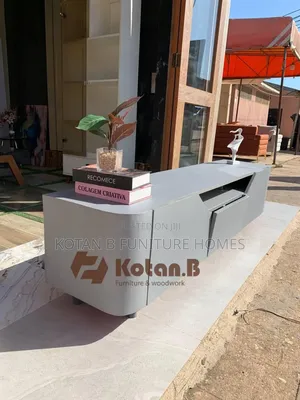 Elegant Modern Tv Stand