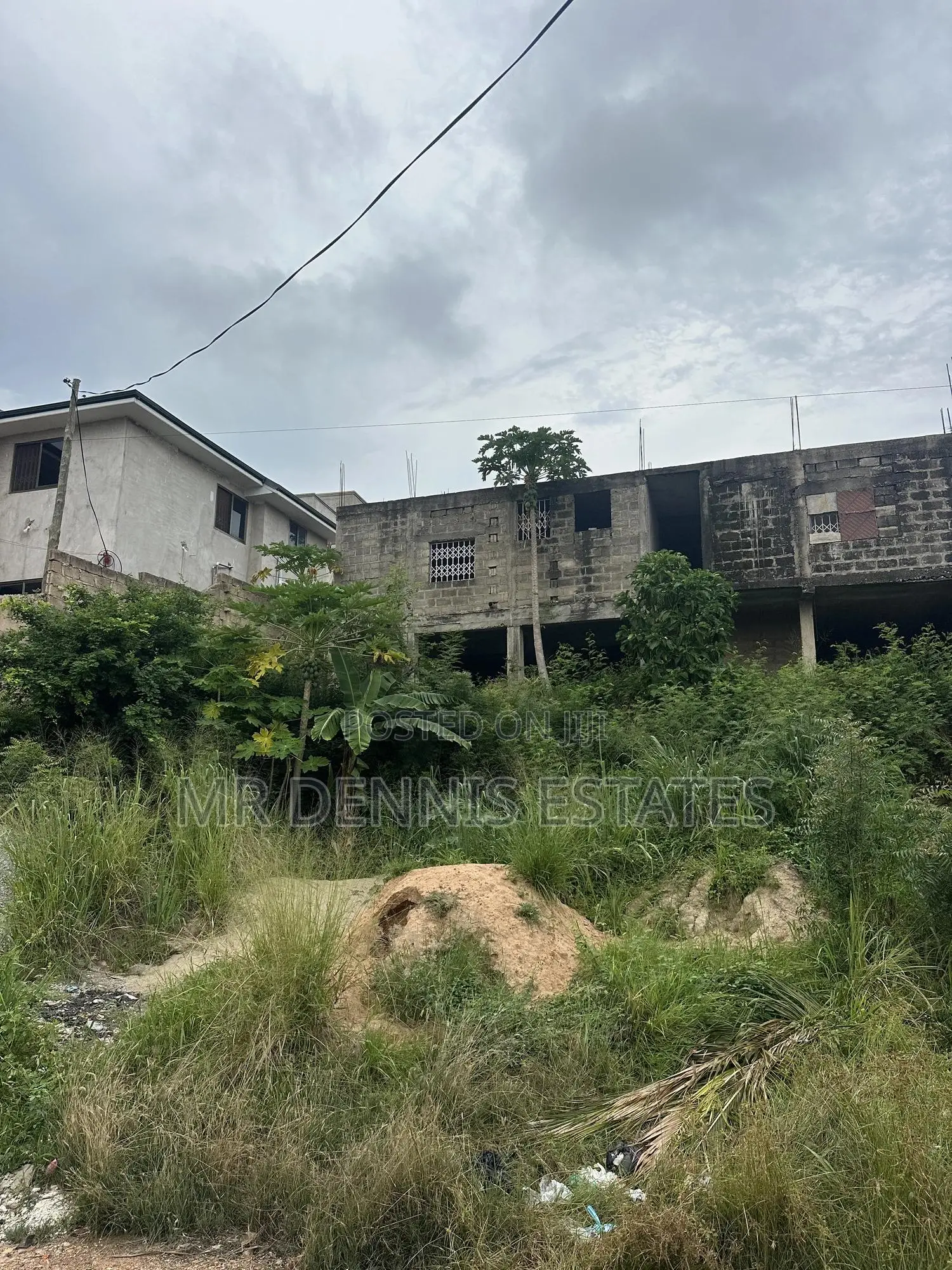 9bdrm Apartment in Mr Dennis Estates, Old Barrier for sale