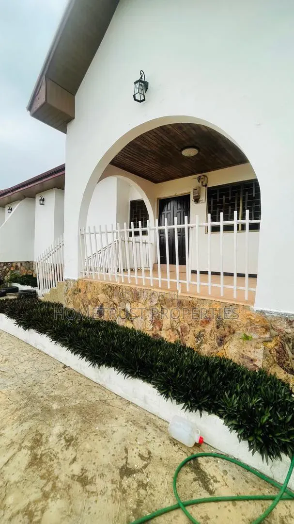 3bdrm Apartment in Ashongman, Kwabenya for rent