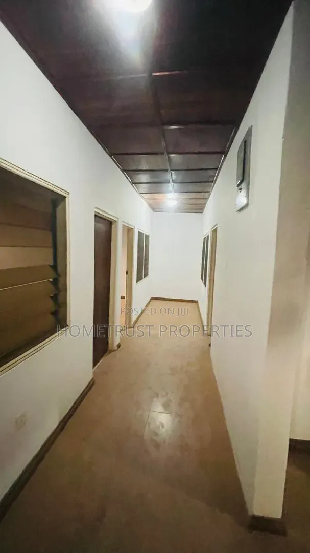 3bdrm Apartment in Ashongman, Kwabenya for rent