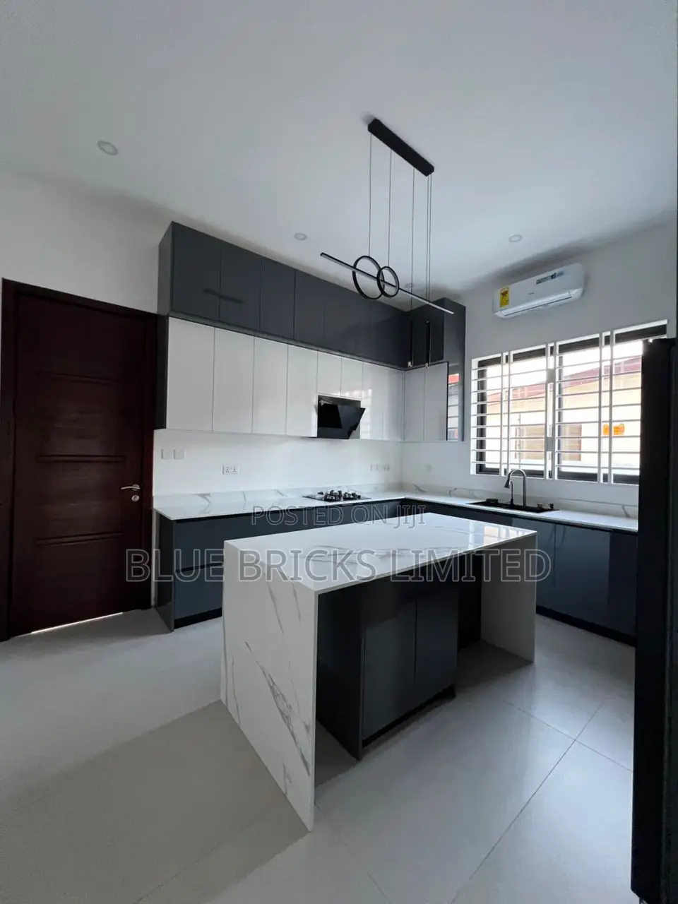 5bdrm House in Sakumono, Regimanuel Gray Estates for sale