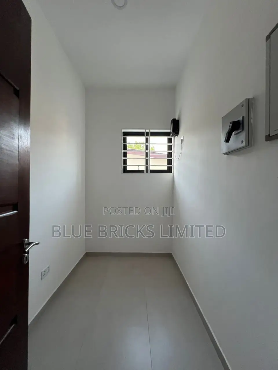 5bdrm House in Sakumono, Regimanuel Gray Estates for sale