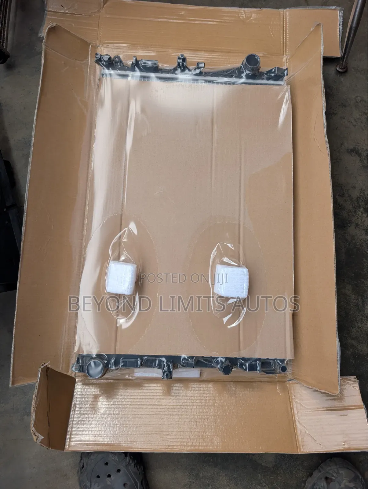 Mercedes Benz C300 2014,2015,2016,2017 Radiator / Water Tank