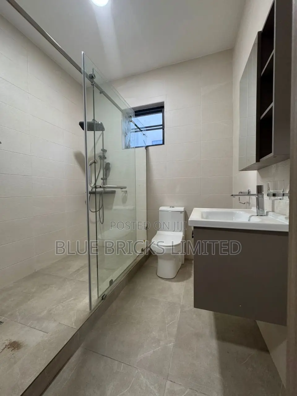 4bdrm House in Spintex Manet for rent