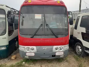 Hyundai Universe 2012 Red