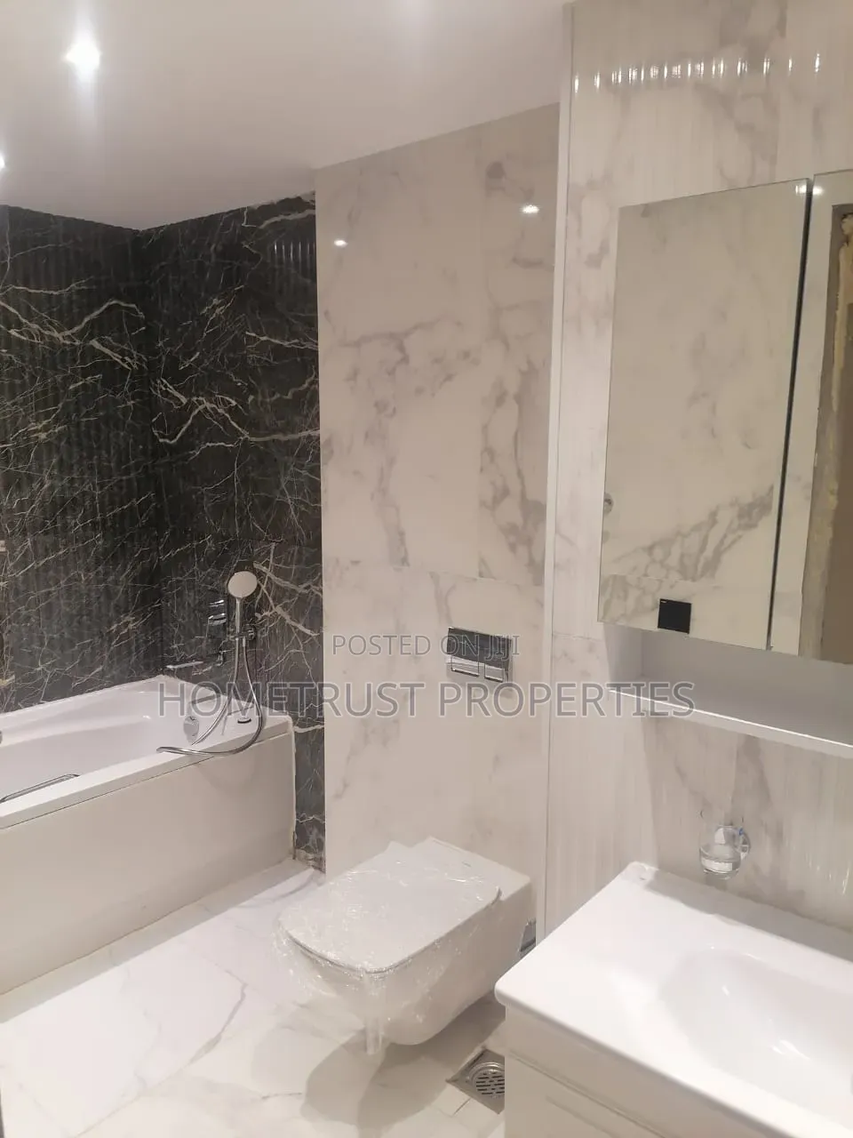 Furnished 5bdrm Duplex in Cantonment, US Embassy Area for sale