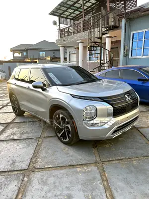 Mitsubishi Outlander SEL 2022 Gray