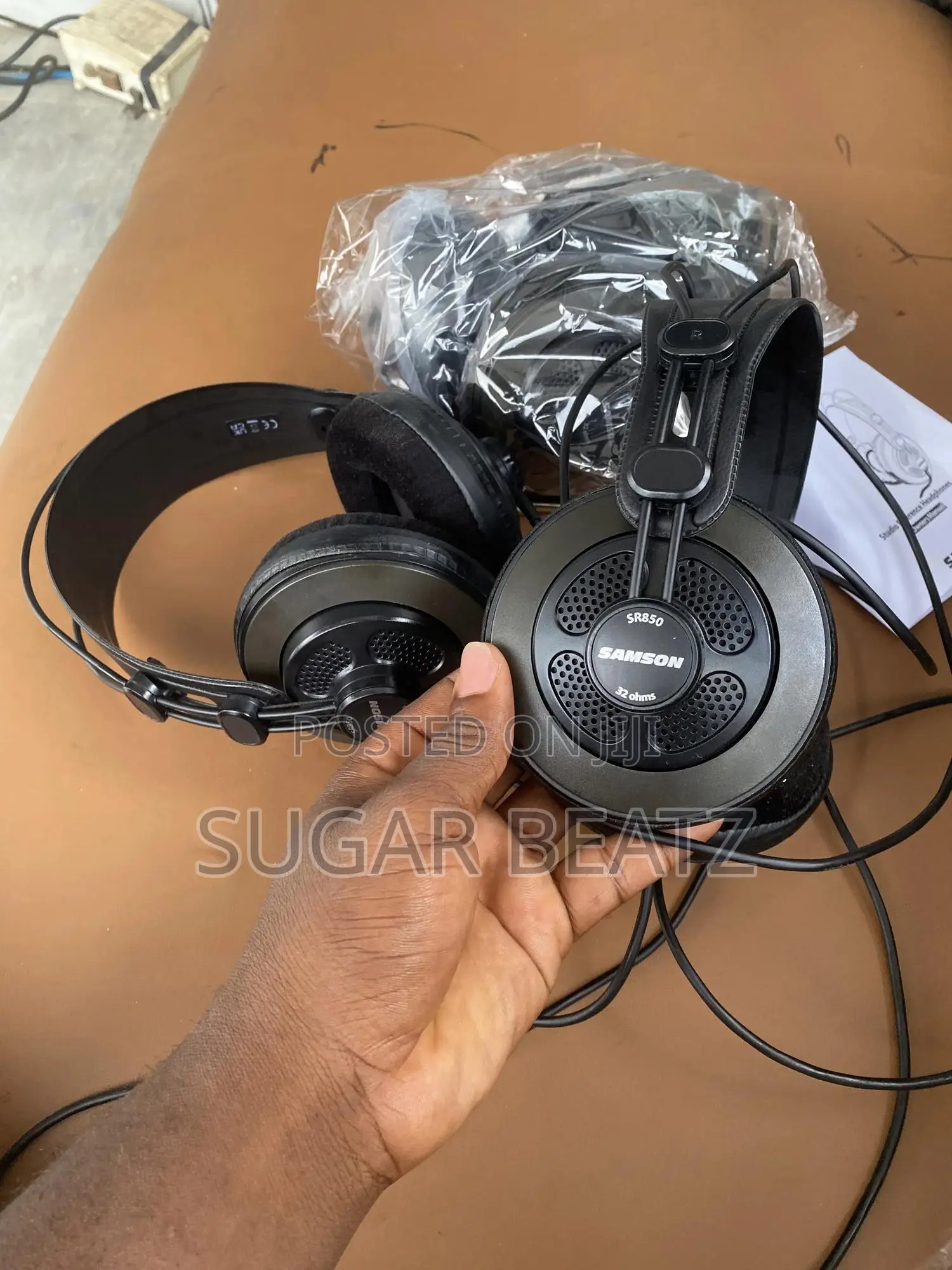 Samson Sr850 Studio Monitors.For Music Production and Video Editing