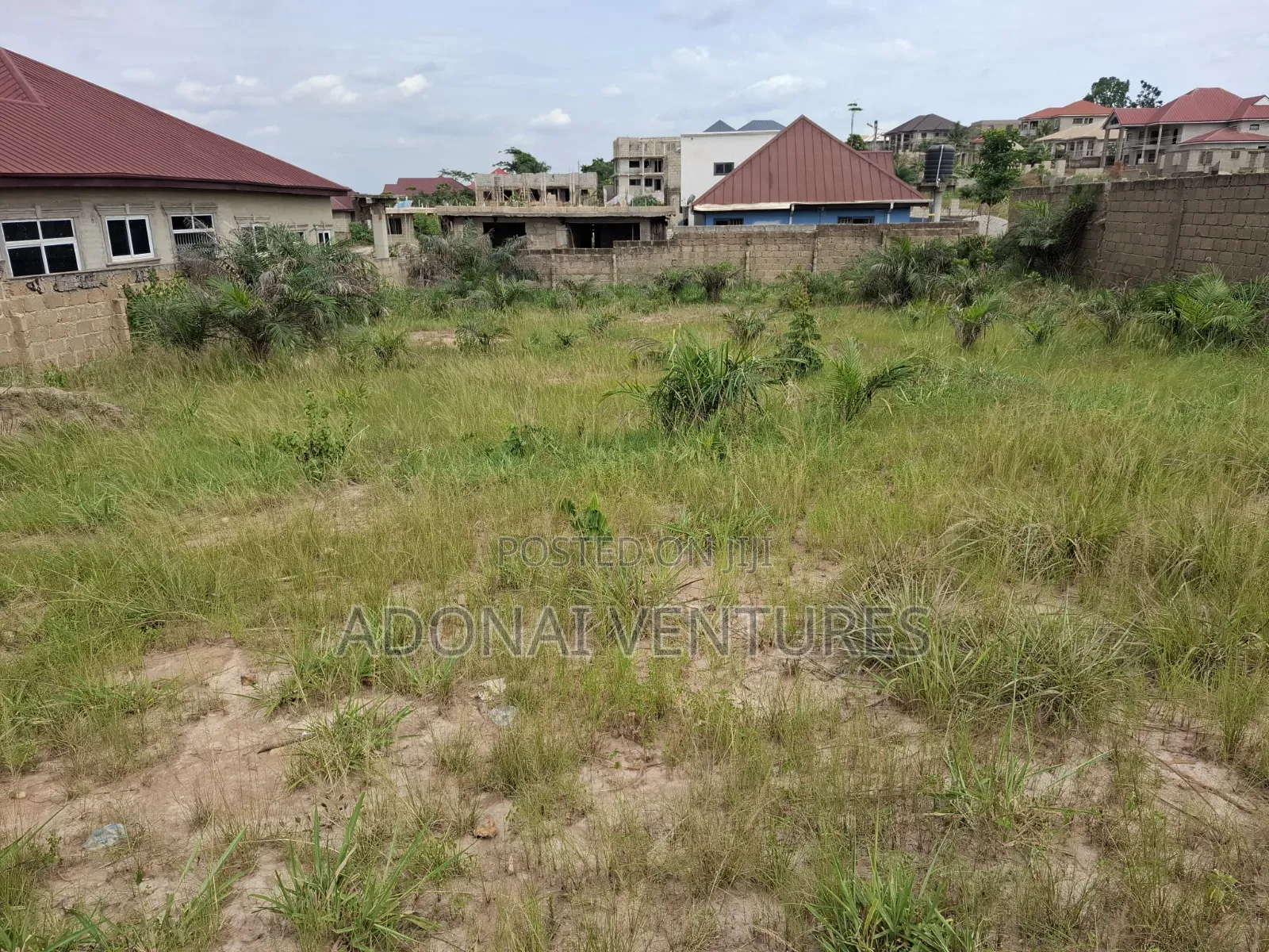 One Plot of Land for Sale in Sokoban Apaaso