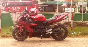 Yamaha R1 2012 Red
