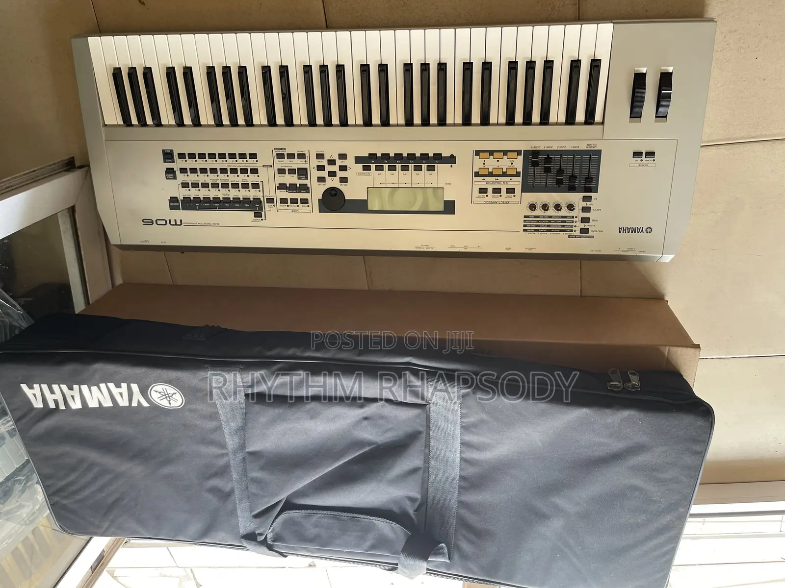 Yamaha Mo6