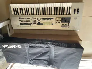 Yamaha Mo6