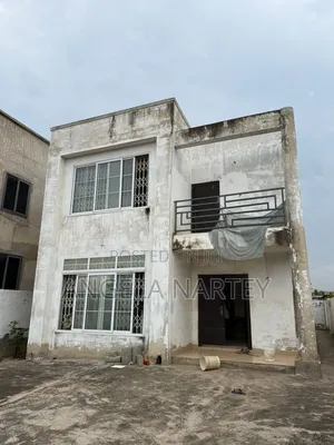 4bdrm House in Lashibi, Accra Metropolitan for sale