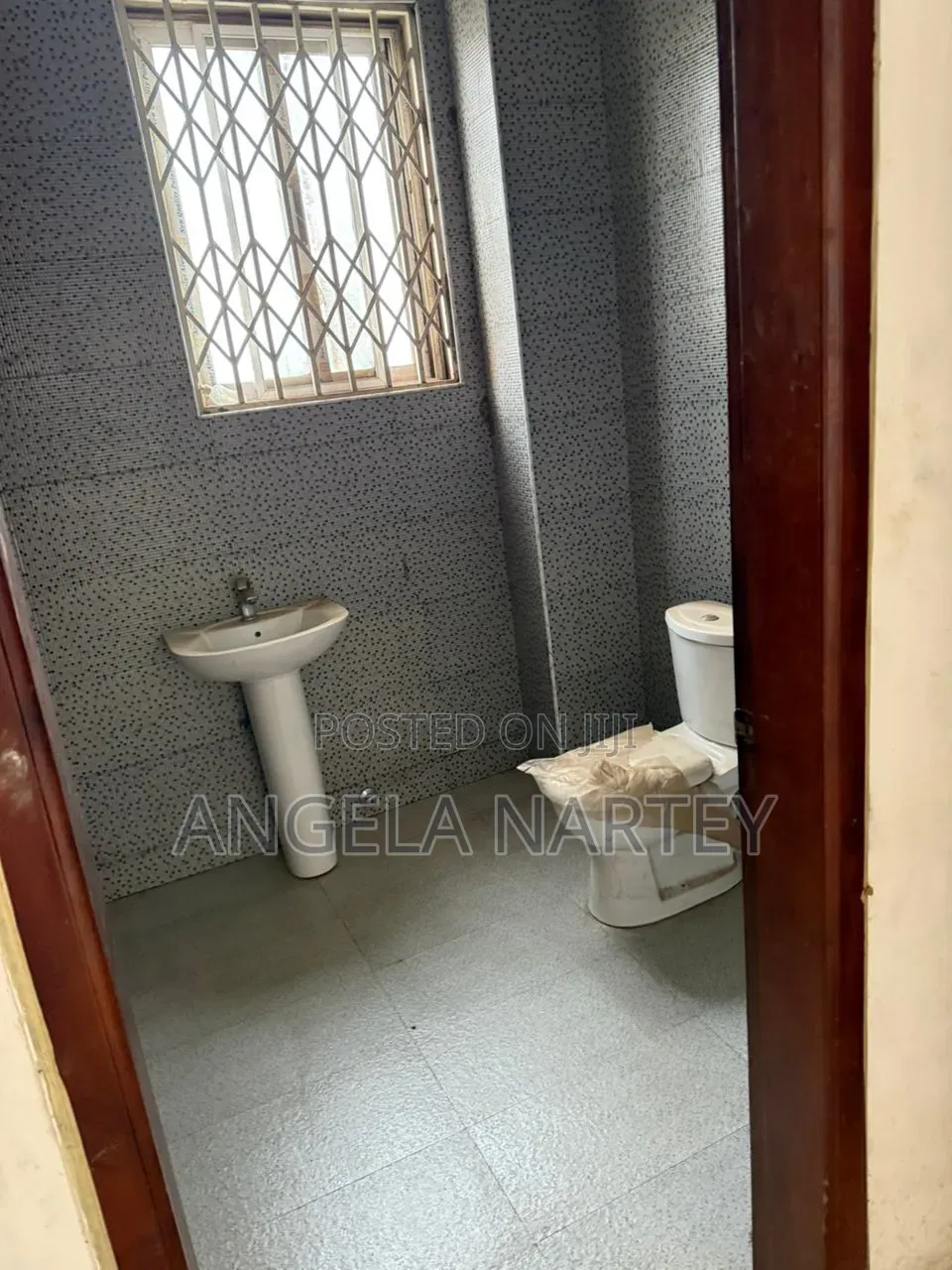 4bdrm House in Lashibi, Accra Metropolitan for sale