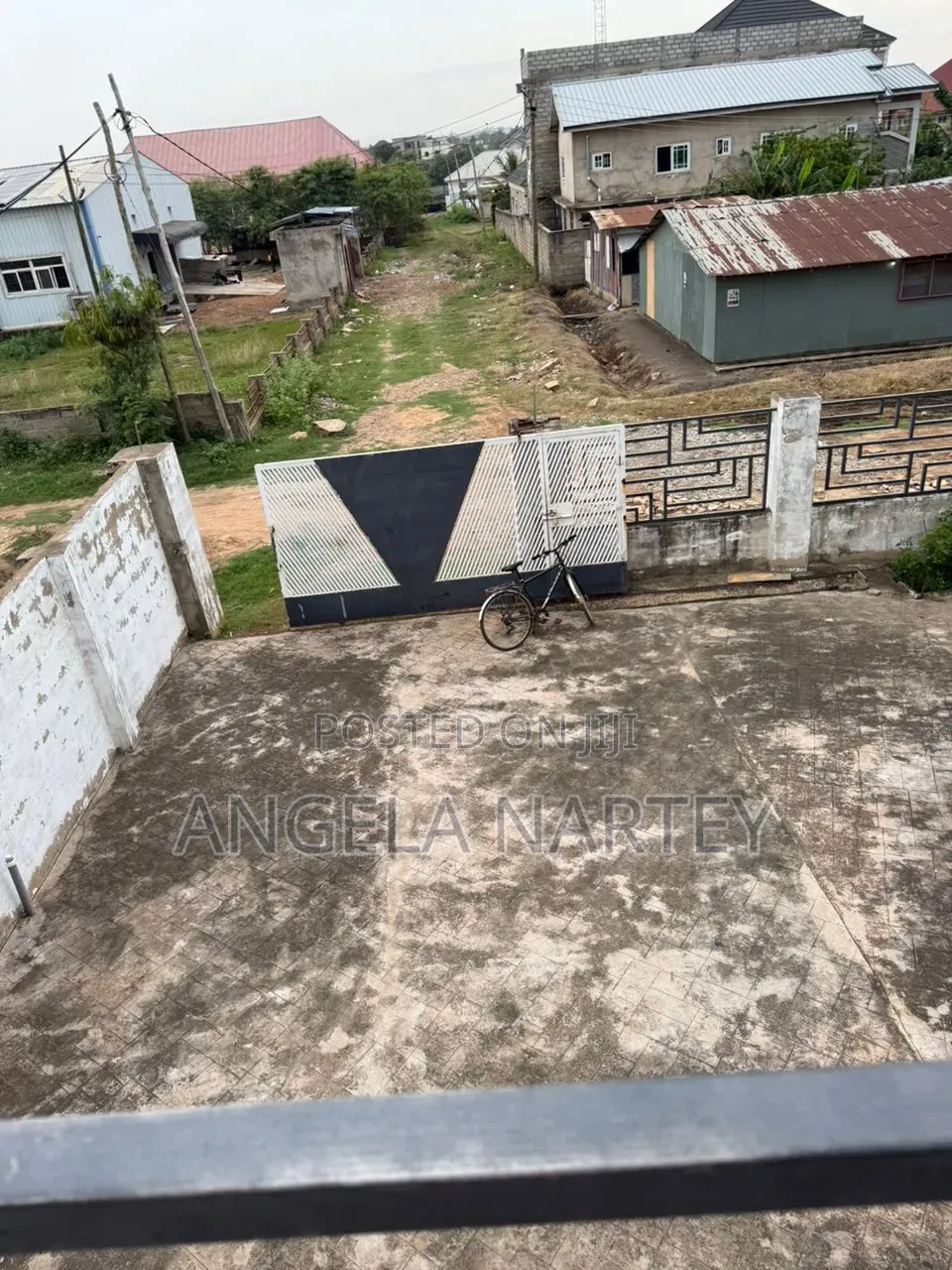 4bdrm House in Lashibi, Accra Metropolitan for sale