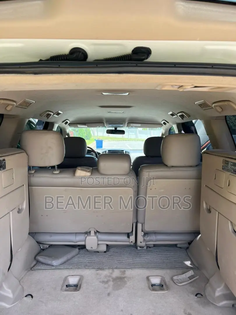 Toyota Land Cruiser 4.6 V8 GX 2014 White