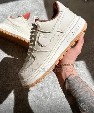 Nike Airforce 1 Luxe Pearl White