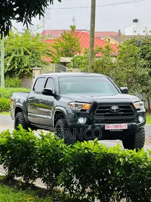 Toyota Tacoma SR5 Double Cab 5' Bed I4 AT 2023 Black