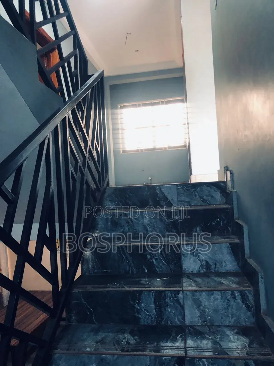 4bdrm House in Lapaz Nyamekye, Nyanmekye for rent