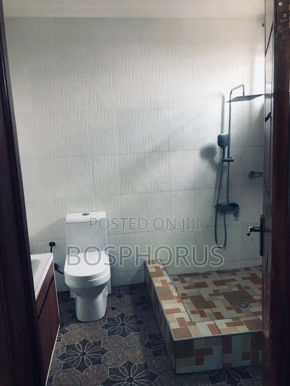 4bdrm House in Lapaz Nyamekye, Nyanmekye for rent