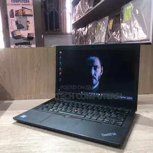 Laptop Lenovo ThinkPad 2 8GB Intel Core i3 SSD 256GB
