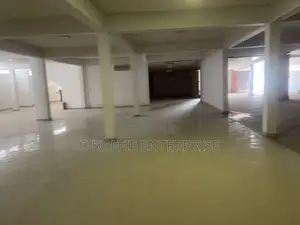 350 SQM Showroom at Spintex for Rent
