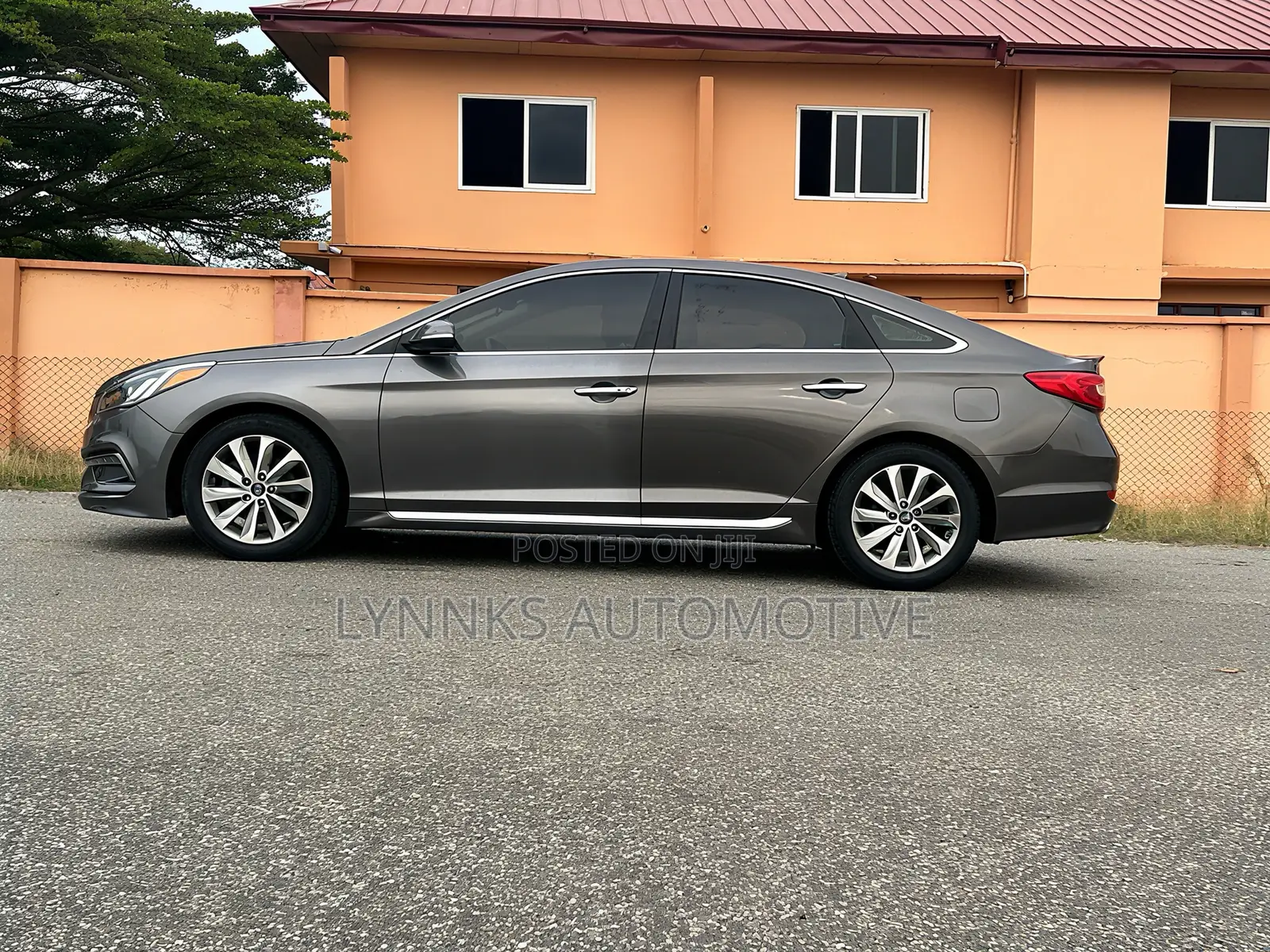 Hyundai Sonata Sport 2.0T Sedan FWD (2.0L 4cyl 6A) 2017 Gray