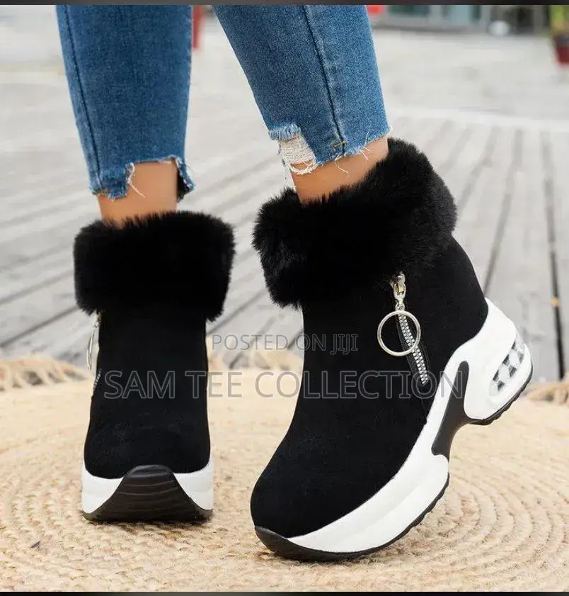 Ladies Stylish Sneakers