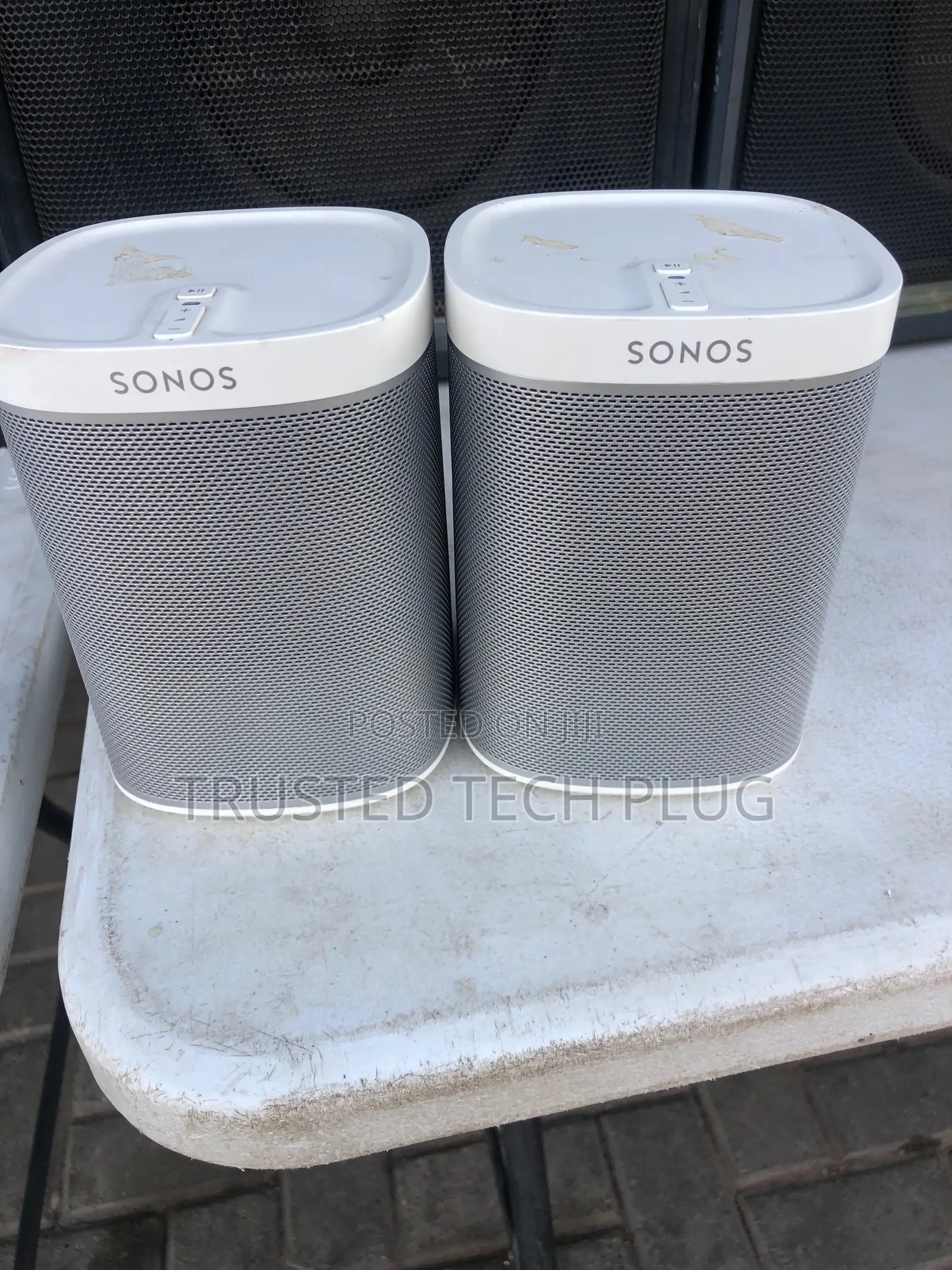 Preowned Sonos Play 1 Airplay Speaker From America for Sale