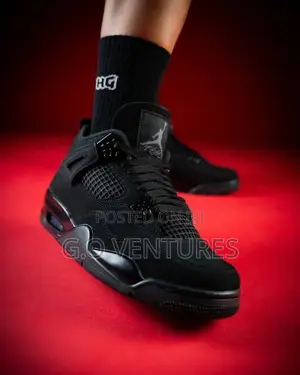 Jordan 4 Black Cat