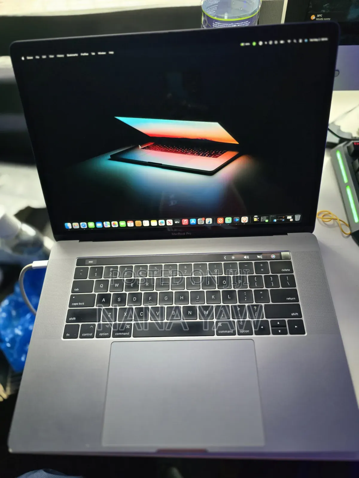 Laptop Apple MacBook Pro 2017 16GB Nvidia SSD 512GB