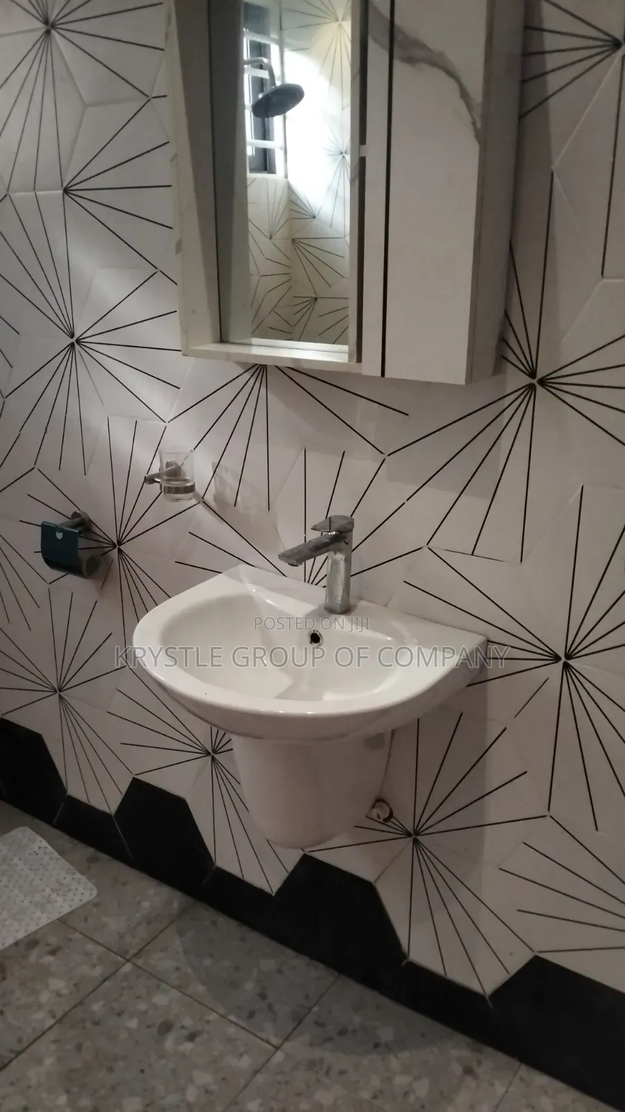 Furnished 2bdrm House in Krystle Buildings, Oyarifa Mall Area for rent