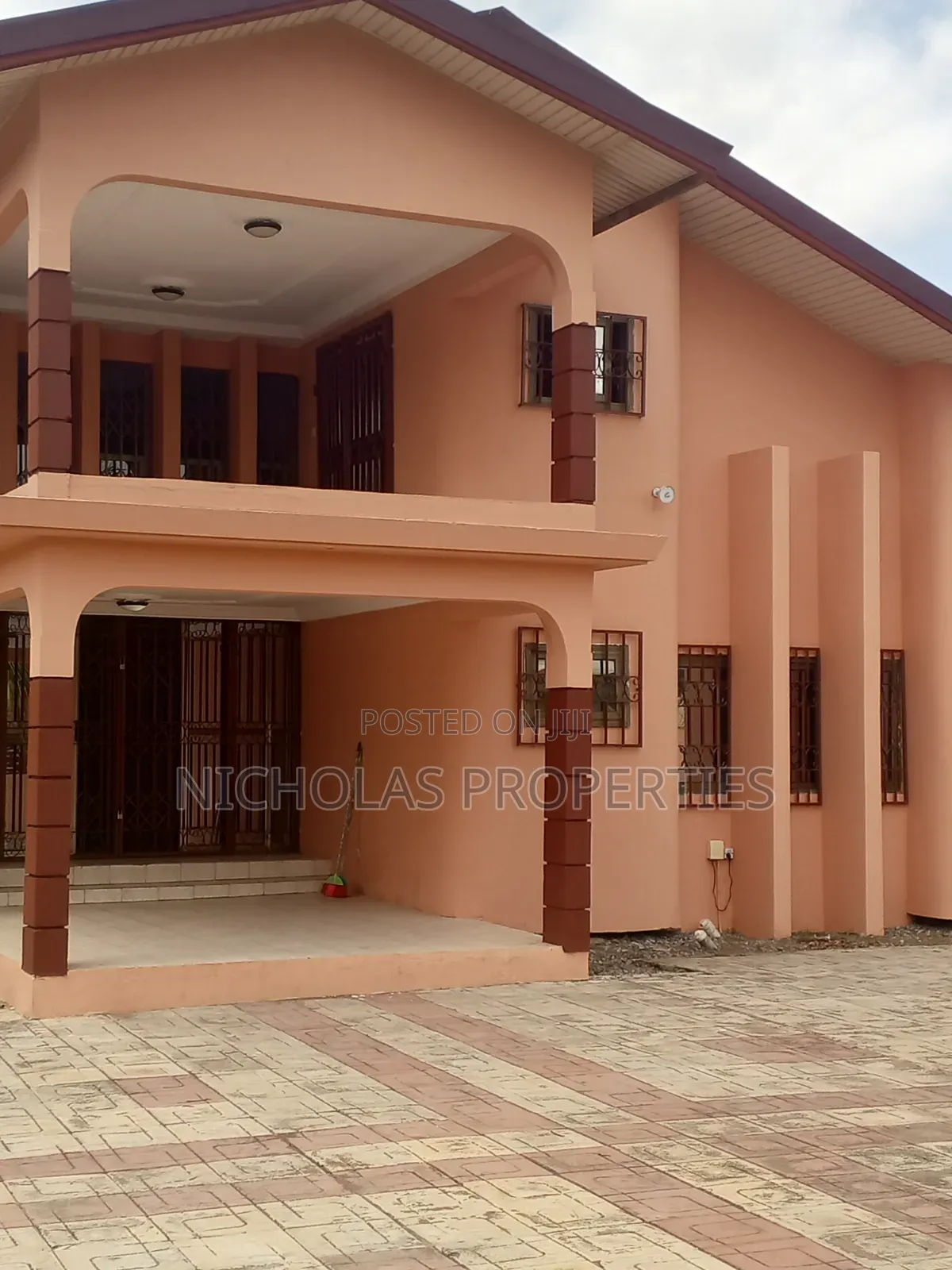 4bdrm House in Nicholas, Police Station for rent