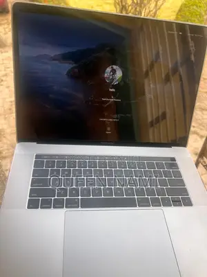 Laptop Apple MacBook Pro 2017 16GB Apple M4 Pro HDD+SSD 512GB