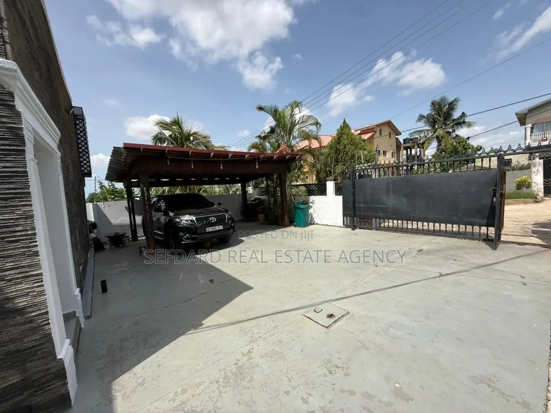 3bdrm House in Sefdard Properties, Kwabenya for sale