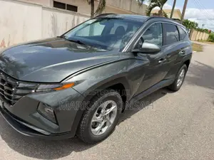 Hyundai Tucson SE 2022 Green