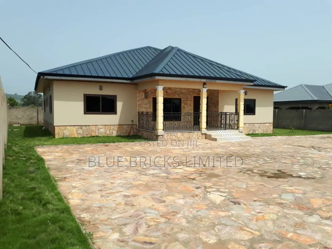 3bdrm House in Royal Senchi, Asuogyaman for sale