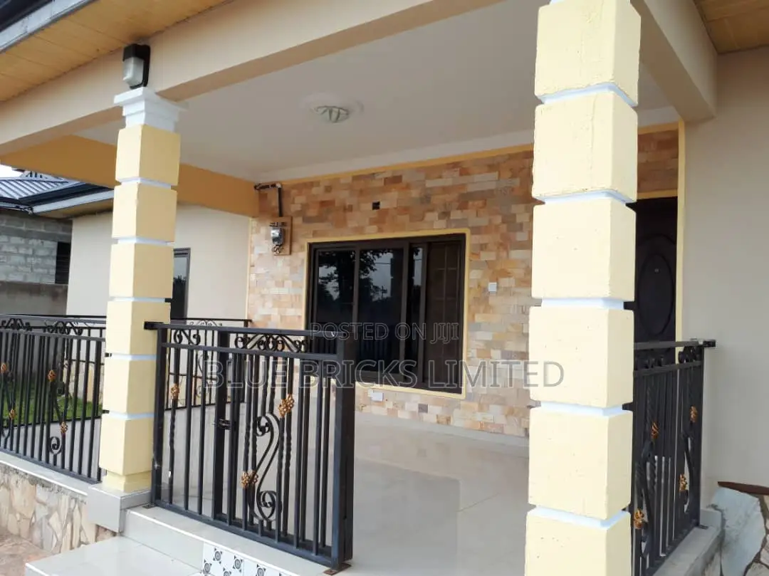 3bdrm House in Royal Senchi, Asuogyaman for sale