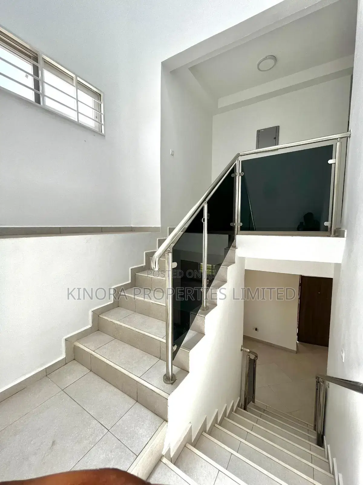 4bdrm Duplex in Manet Estate for rent