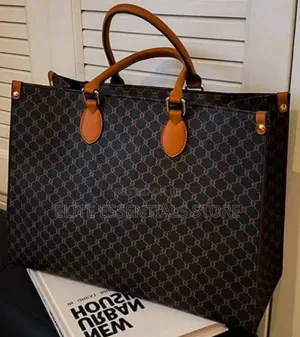 High Quality Hand Bag for All Occasions