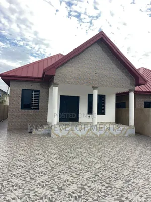 3bdrm House in Odumase Sonitra Road, Pokuase for sale