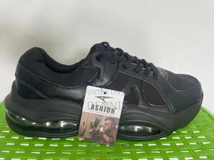 Nice Black Sneakers for Sale