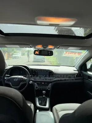 Hyundai Elantra 2017 White