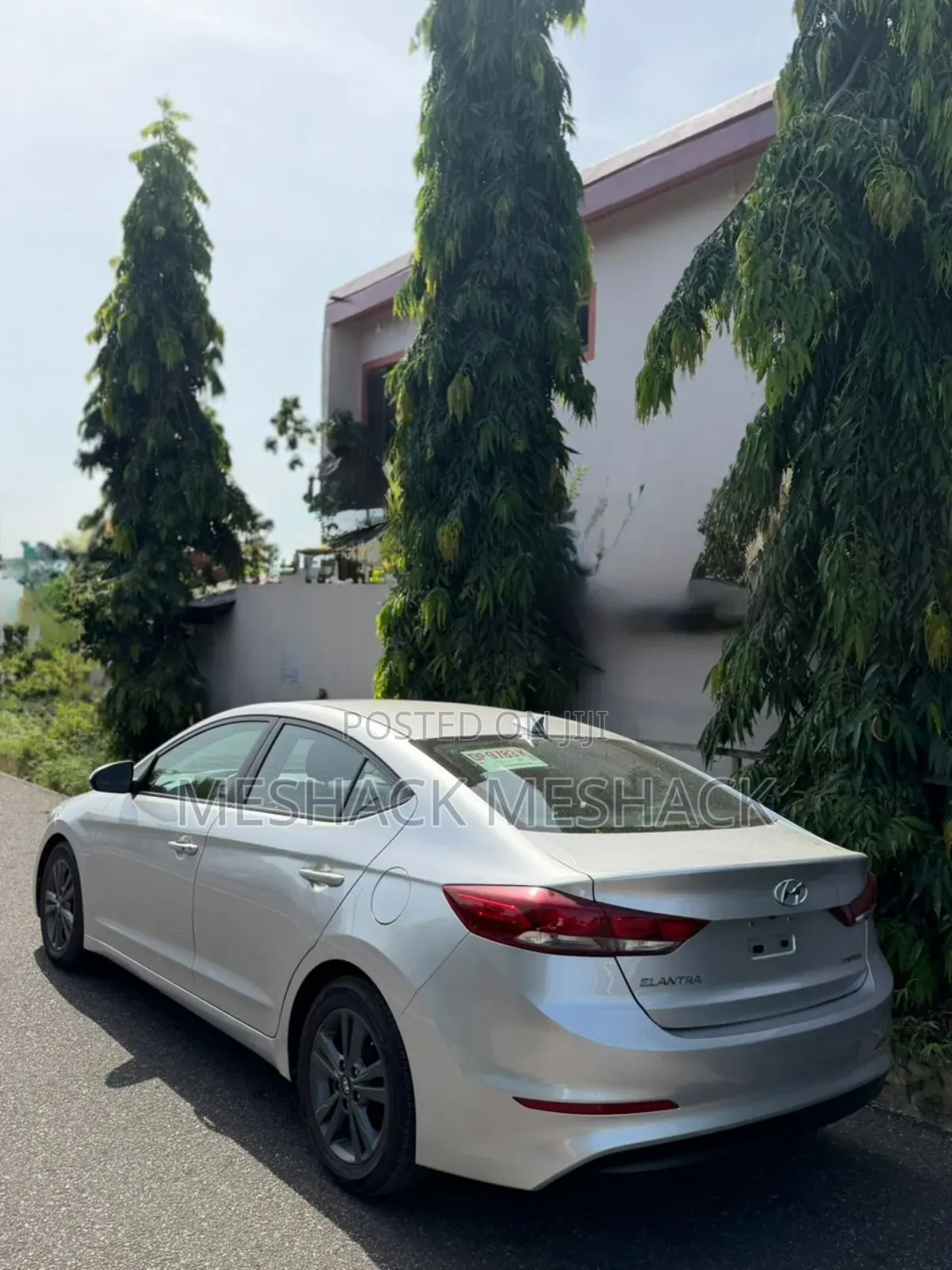 Hyundai Elantra 2017 White