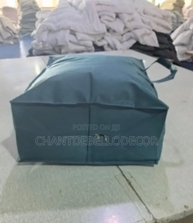 7-Piece Breathable Skin-Friendly Soft King Size Removable Duvet Set