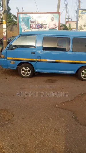Hyundai RB 2000 Blue