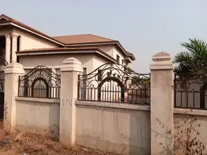 6bdrm House in Ejisu Krapa for sale