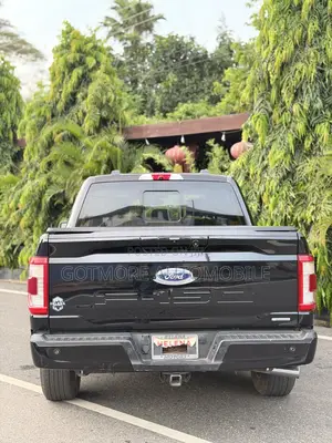 Ford F-150 LARIAT 2022 Black