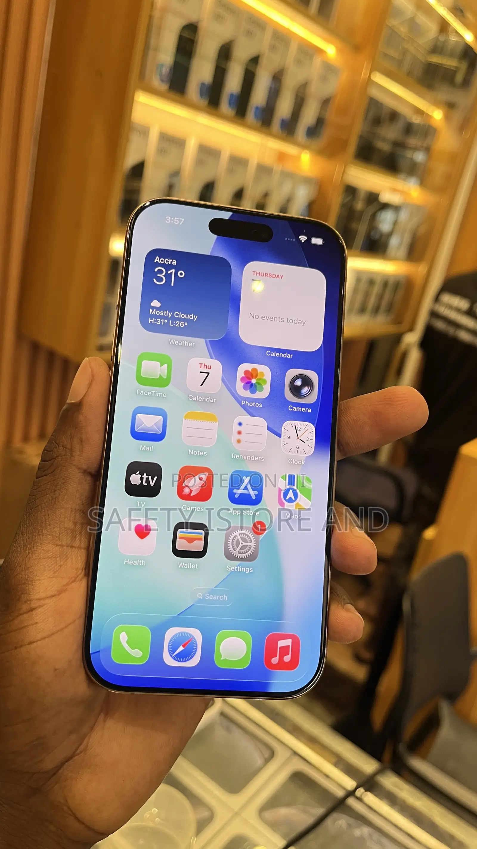 New Apple iPhone 16 Pro 128 GB Gold