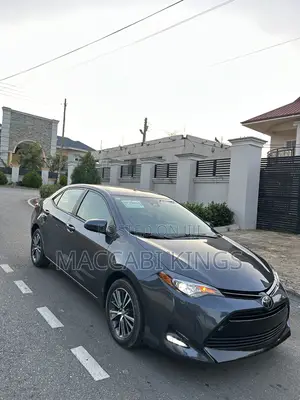 Toyota Corolla LE Eco (1.8L 4cyl 2A) 2018 Beige